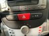 Commutateur clim d'un Toyota Aygo (B10) 1.0 12V VVT-i 2011