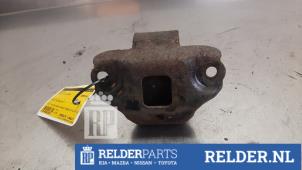 Engine mount from a Kia Cee'd Sporty Wagon (EDF) 1.4 16V 2010