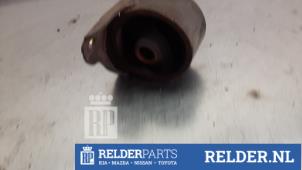 Engine mount from a Kia Cee'd Sporty Wagon (EDF) 1.4 16V 2010