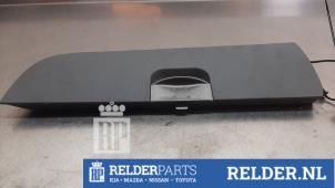 Usagé Couvercle du tableau de bord Toyota Aygo (B10) 1.0 12V VVT-i Prix € 25,00 Règlement à la marge proposé par Relder Parts B.V.