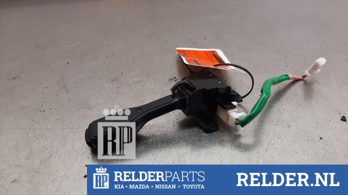 Tempomat van een Toyota C-HR (X1,X5) 2.0 16V Hybrid 2020