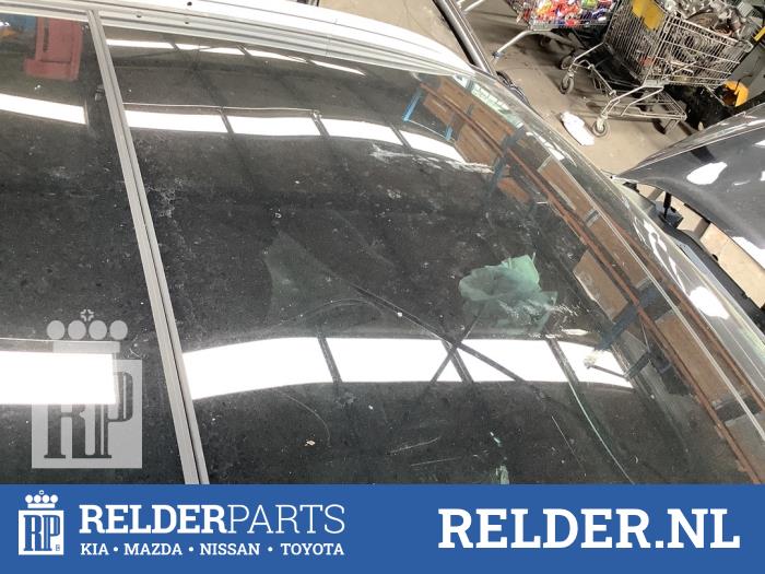 Używane Dach panoramiczny Kia Sorento III (UM) 2.2 CRDi 16V VGT 4x4 Cena € 400,00 Procedura marży oferowane przez Relder Parts B.V.