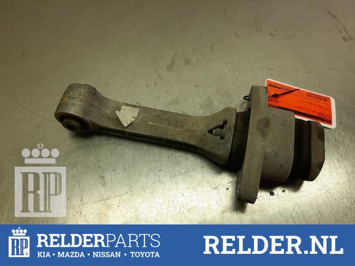 Used Engine mount Kia Sorento III (UM) 2.2 CRDi 16V VGT 4x4 Price € 35,00 Margin scheme offered by Relder Parts B.V.