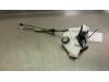 Mazda 3 Sport (BP) 2.0 SkyActiv-G 122 Mild Hybrid 16V Serrure avant gauche
