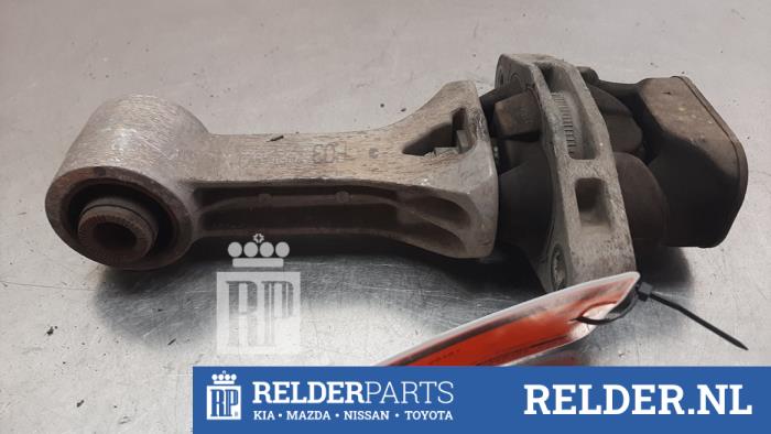 Used Engine mount Kia Cee'd Sportswagon (JDC5) 1.0i T-GDi 12V 120 Price € 35,00 Margin scheme offered by Relder Parts B.V.