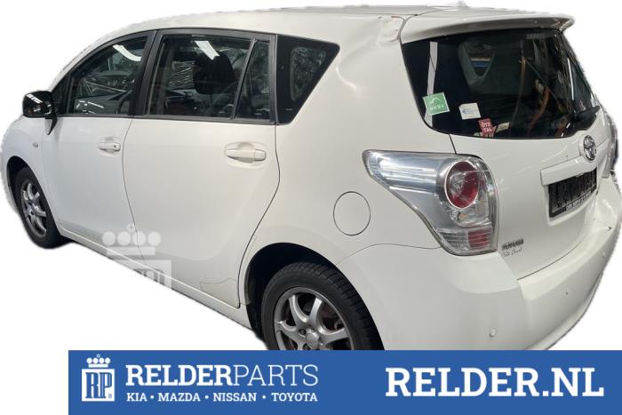 Spak, baklucka från en Toyota Verso 1.6 16V VVT-i 2010