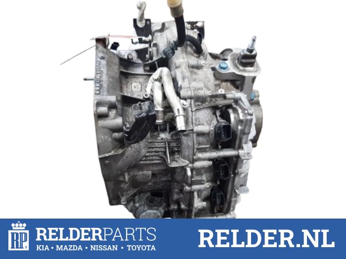 Getriebe van een Nissan Juke (F16) 1.0 DIG-T 12V 2021