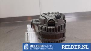 Dynamo van een Nissan Juke (F15) 1.2 DIG-T 16V 2019