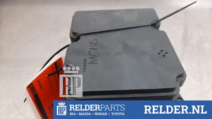 Used ABS Computer Kia Cee'd (JDB5) 1.4 CRDi 16V Price € 90,00 Margin scheme offered by Relder Parts B.V.