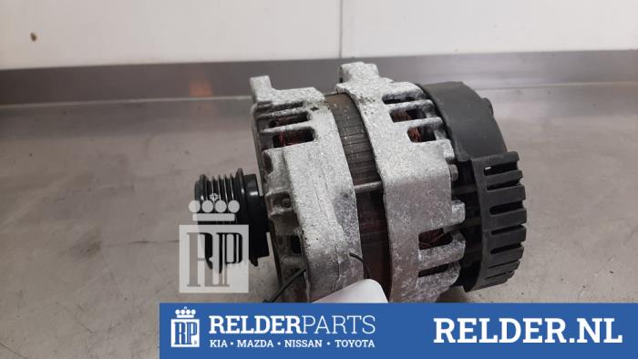 Dynamo Kia Cee'd (JDB5), 2012 / 2018 1.4 CRDi 16V, Berline avec hayon arrière, 4 portes, Diesel, 1.396cc, 66kW (90pk), FWD, D4FC, 2012-05 / 2018-07, JDB5D1; JDB5D2; JDB5DA (Occasion)