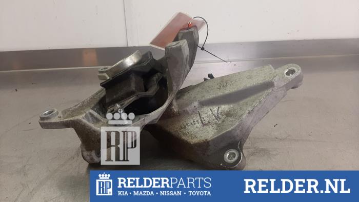 Used Engine mount Nissan Note (E12) 1.2 68 Price € 35,00 Margin scheme offered by Relder Parts B.V.