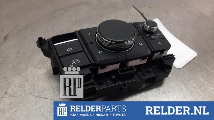 Usagé Télécommande radio Mazda CX-60 (KH) 2.5 e-SkyActiv PHEV Prix € 150,00 Règlement à la marge proposé par Relder Parts B.V.