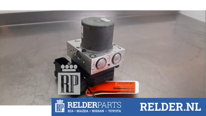 Usagé Ordinateur ABS Kia Rio III (UB) 1.2 CVVT 16V Prix € 90,00 Règlement à la marge proposé par Relder Parts B.V.