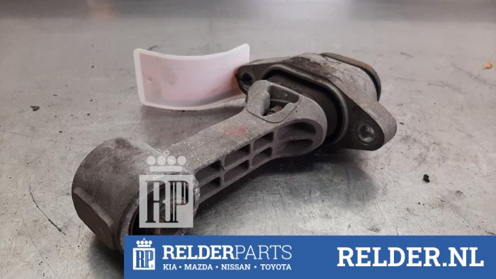 Used Engine mount Kia Rio III (UB) 1.2 CVVT 16V Price € 35,00 Margin scheme offered by Relder Parts B.V.