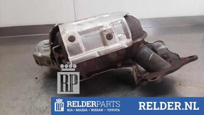 Używane Katalizator Nissan Juke (F15) 1.2 DIG-T 16V Cena € 175,00 Procedura marży oferowane przez Relder Parts B.V.