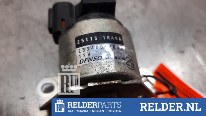 Begagnade Start/stopp-relä Nissan Juke (F15) 1.2 DIG-T 16V Pris € 25,00 Marginaltabell erbjuds av Relder Parts B.V.