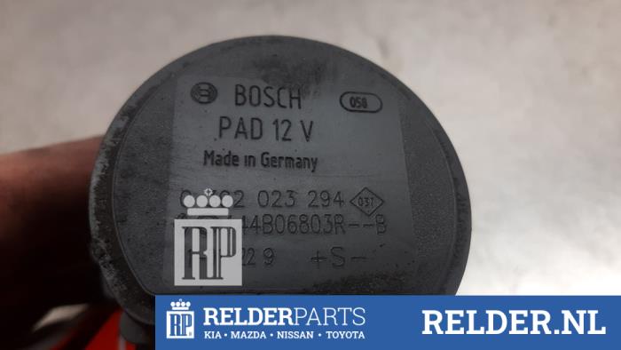 Begagnade Vattenpump Nissan Juke (F16) 1.0 DIG-T 12V Pris € 35,00 Marginaltabell erbjuds av Relder Parts B.V.
