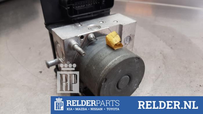 Gebrauchte ABS Pumpe Kia Venga 1.4 CVVT 16V Preis € 90,00 Margenregelung angeboten von Relder Parts B.V.