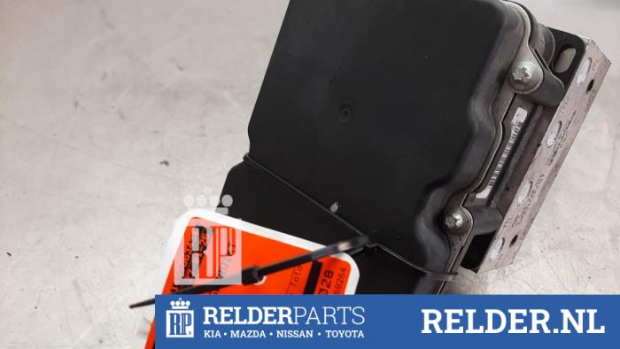 Used ABS Computer Kia Venga 1.4 CVVT 16V Price € 90,00 Margin scheme offered by Relder Parts B.V.