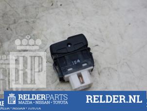 Used Fog light switch Mazda B (UJ/UN) 2.5 TDiC 4x4 Price € 14,00 Margin scheme offered by Relder Parts B.V.