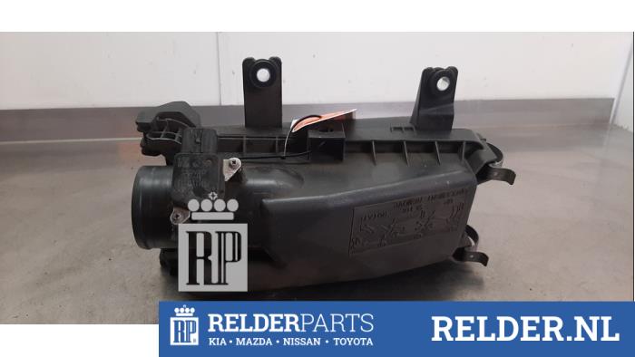Gebrauchte Luftfiltergehäuse Toyota Verso S 1.33 16V Dual VVT-I Preis € 40,00 Margenregelung angeboten von Relder Parts B.V.