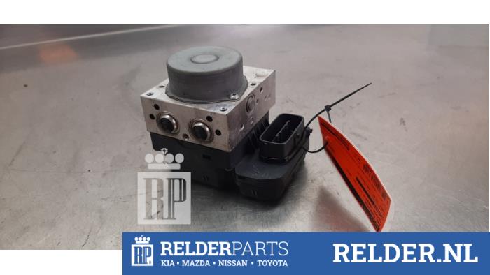 Used ABS Computer Toyota Verso S 1.33 16V Dual VVT-I Price € 90,00 Margin scheme offered by Relder Parts B.V.