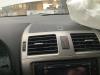 Toyota Avensis Wagon (T27) 1.8 16V VVT-i Bouton de warning