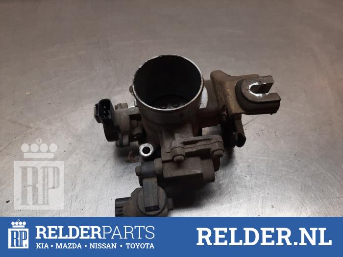 Usagé Boitier papillon Toyota RAV4 (A2) 2.0 16V VVT-i 4x4 Prix € 35,00 Règlement à la marge proposé par Relder Parts B.V.