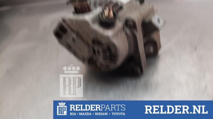 Gebrauchte Dynamo Toyota RAV4 (A2) 2.0 16V VVT-i 4x4 Preis € 50,00 Margenregelung angeboten von Relder Parts B.V.