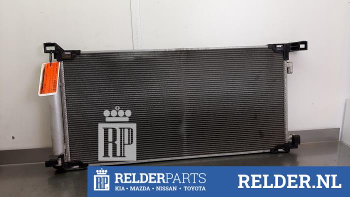 Usagé Condenseur de climatisation Toyota Corolla Cross Prix € 125,00 Règlement à la marge proposé par Relder Parts B.V.