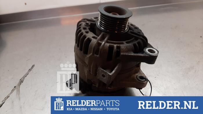 Used Dynamo Toyota Avensis Wagon (T25/B1E) 2.4 16V VVT-i D4 Price € 50,00 Margin scheme offered by Relder Parts B.V.