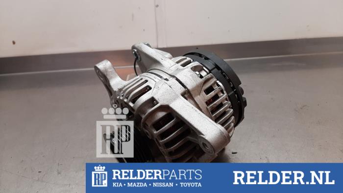Gebrauchte Dynamo Toyota Avensis Wagon (T25/B1E) 1.8 16V VVT-i Preis € 35,00 Margenregelung angeboten von Relder Parts B.V.