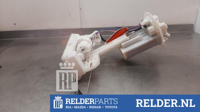 Gebrauchte Kraftstoffpumpe Elektrisch Toyota Yaris Cross (PB1/PJ1) 1.5 12V Hybrid 115 Preis € 75,00 Margenregelung angeboten von Relder Parts B.V.