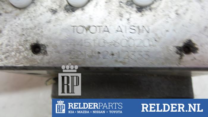 Usagé Ordinateur ABS Toyota Landcruiser Prix € 81,00 Règlement à la marge proposé par Relder Parts B.V.