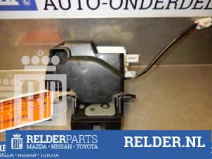 Używane Mechanizm zamka tylnej klapy Mazda CX-7 2.2 MZR-CD 16V Cena € 45,00 Procedura marży oferowane przez Relder Parts B.V.