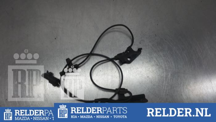 Begagnade ABS-sensor Toyota RAV4 (A3) 2.0 16V Valvematic 4x2 Pris € 36,00 Marginaltabell erbjuds av Relder Parts B.V.