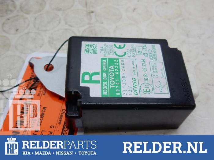 Usagé Ordinateur divers Toyota RAV4 (A3) 2.0 16V Valvematic 4x2 Prix € 90,00 Règlement à la marge proposé par Relder Parts B.V.