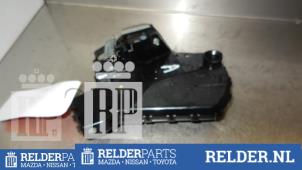 Gebrauchte Schließmechanik Heckklappe Toyota RAV4 (A3) 2.0 16V Valvematic 4x2 Preis € 40,00 Margenregelung angeboten von Relder Parts B.V.