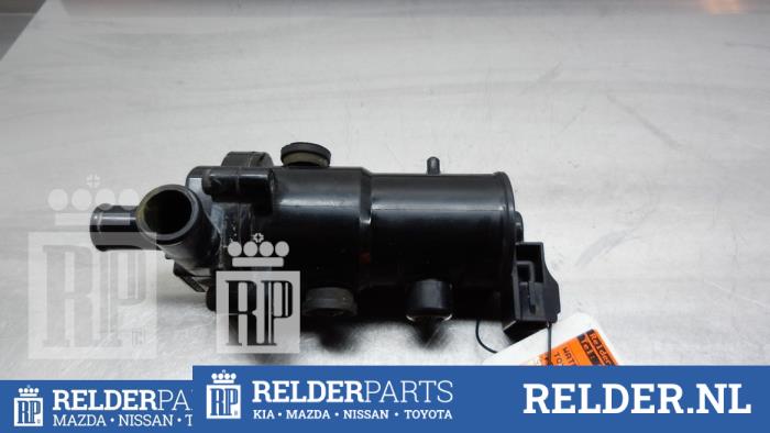 Begagnade Vattenpump Toyota Prius (NHW20) 1.5 16V Pris € 45,00 Marginaltabell erbjuds av Relder Parts B.V.