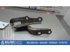 Toyota Previa (R3) 2.0 D-4D 16V Motorhaube Scharnier