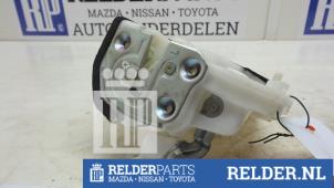 Używane Mechanizm blokady drzwi lewych tylnych wersja 4-drzwiowa Mazda 2 (DE) 1.3 16V S-VT High Power Cena € 25,00 Procedura marży oferowane przez Relder Parts B.V.