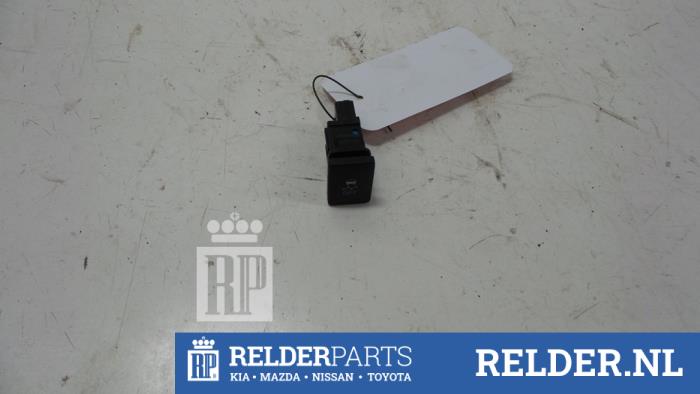 Gebrauchte ESP Schalter Toyota Yaris II (P9) 1.0 12V VVT-i Preis € 23,00 Margenregelung angeboten von Relder Parts B.V.