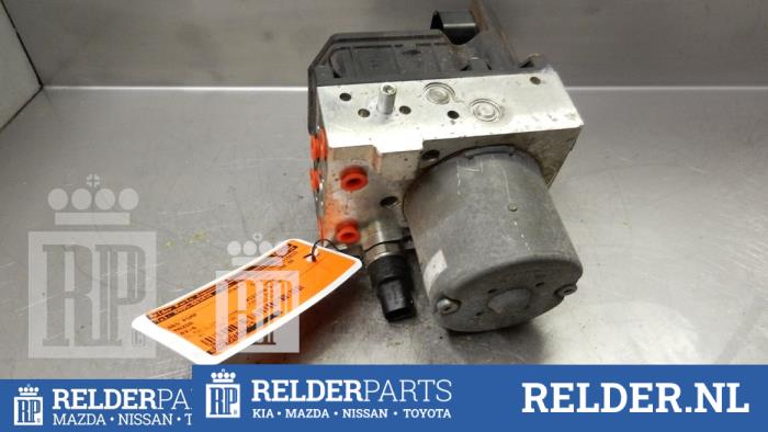 Begagnade ABS-pump Mazda RX-8 (SE17) 1.3 Renesis Pris € 68,00 Marginaltabell erbjuds av Relder Parts B.V.