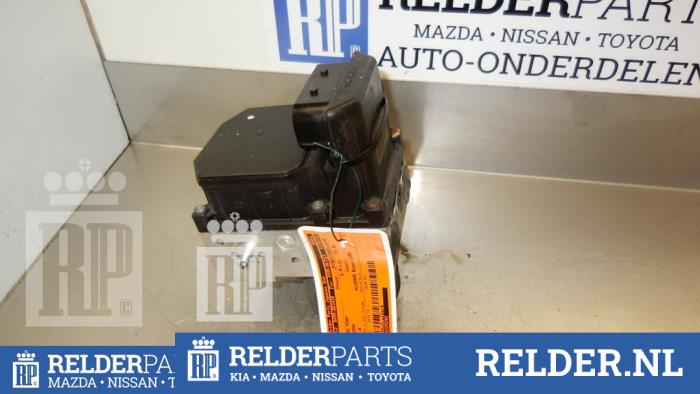 Begagnade ABS-pump Mazda RX-8 (SE17) 1.3 Renesis HP Pris € 68,00 Marginaltabell erbjuds av Relder Parts B.V.