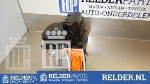 Używane Pompa ABS Mazda RX-8 (SE17) HP M6 Cena € 68,00 Procedura marży oferowane przez Relder Parts B.V.