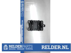 Używane Przelacznik lusterka Mazda RX-8 (SE17) HP M6 Cena € 18,00 Procedura marży oferowane przez Relder Parts B.V.