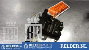 Używane Mechanizm zamka tylnej klapy Mazda RX-8 (SE17) HP M6 Cena € 36,00 Procedura marży oferowane przez Relder Parts B.V.