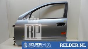 Używane Drzwi lewe przednie wersja 4-drzwiowa Nissan Almera (N16) 1.8 16V Cena € 81,00 Procedura marży oferowane przez Relder Parts B.V.