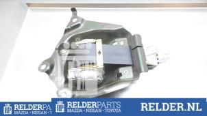 Usagé Tendeur de ceinture arrière centre Toyota RAV4 (A2) 2.0 D-4D 16V 4x4 Prix € 27,00 Règlement à la marge proposé par Relder Parts B.V.