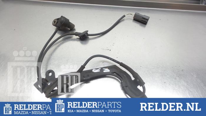 Begagnade ABS-sensor Mazda 323 (BJ12) 1.6 16V Pris € 27,00 Marginaltabell erbjuds av Relder Parts B.V.